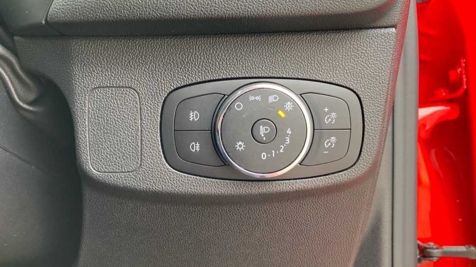 Ford Focus 1.5 EcoBlue Active 5dr Auto Diesel Hatchback - Image 27