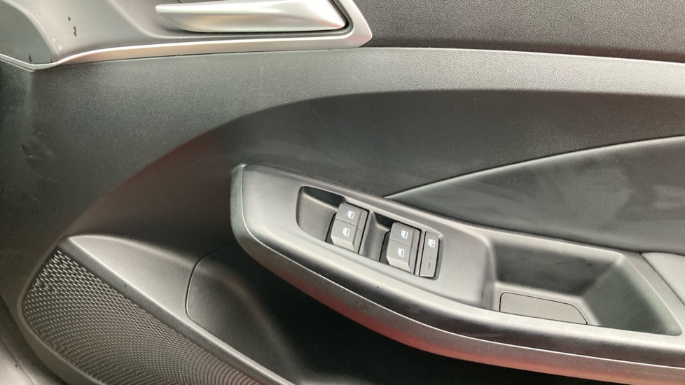 MG MG3 1.5 Hybrid Trophy 5dr Auto Hybrid Hatchback - Image 30