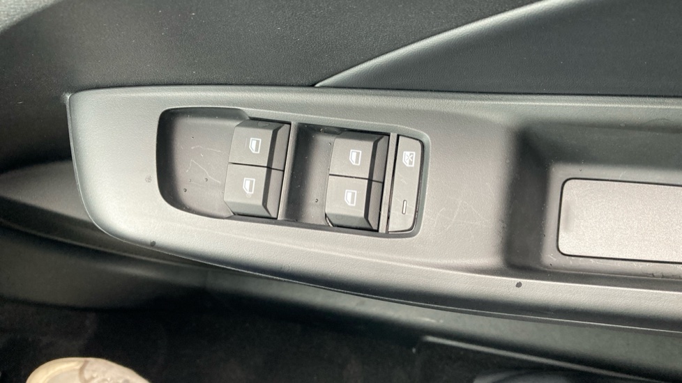 MG MG3 1.5 SE 5dr Petrol Hatchback - Image 26
