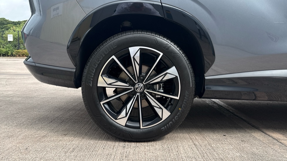 MG HS 1.5 T-GDI Hybrid+ Trophy 5dr Auto Hybrid Hatchback - Image 7