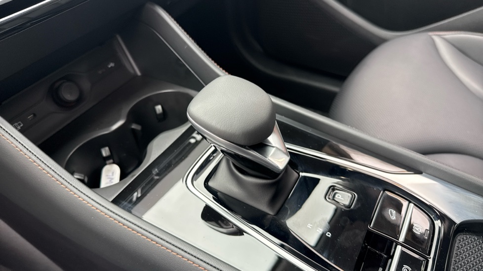 MG HS 1.5 T-GDI Hybrid+ Trophy 5dr Auto Hybrid Hatchback - Image 13