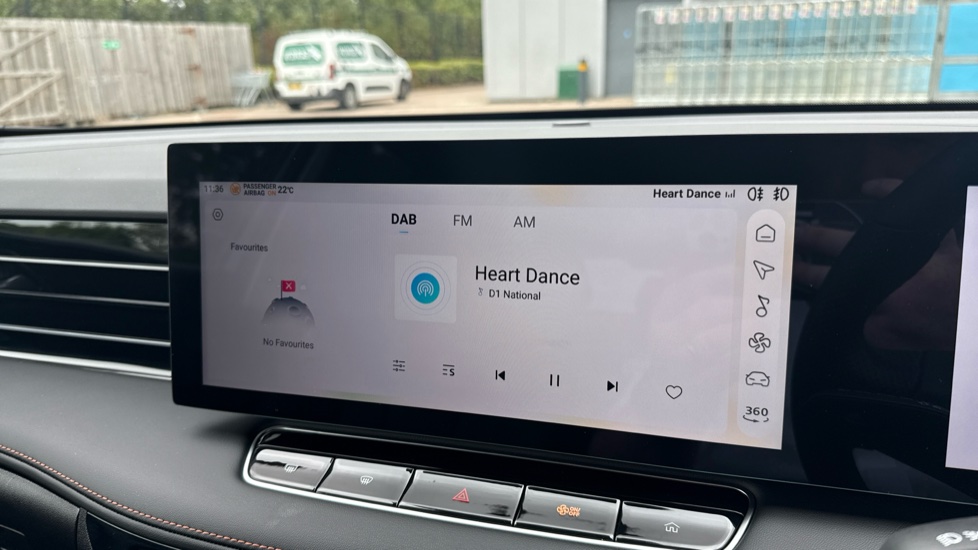 MG HS 1.5 T-GDI Hybrid+ Trophy 5dr Auto Hybrid Hatchback - Image 26