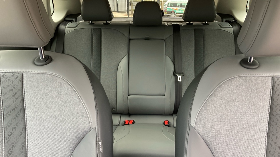 MG MGS5 170kW Trophy EV Long Range 64kWh 5dr Auto Electric Estate - Image 15