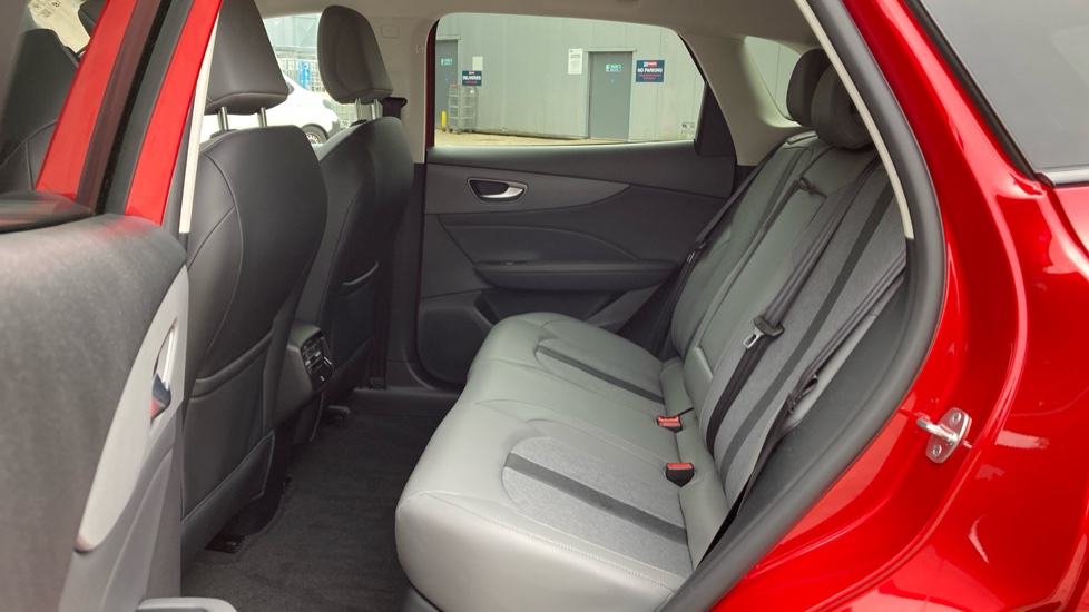 MG MGS5 170kW Trophy EV Long Range 64kWh 5dr Auto Electric Estate - Image 16