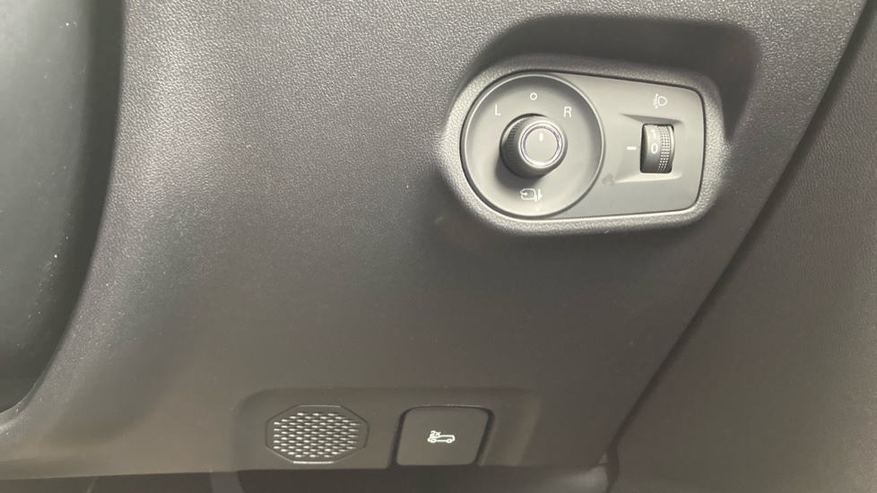 MG MGS5 170kW Trophy EV Long Range 64kWh 5dr Auto Electric Estate - Image 23