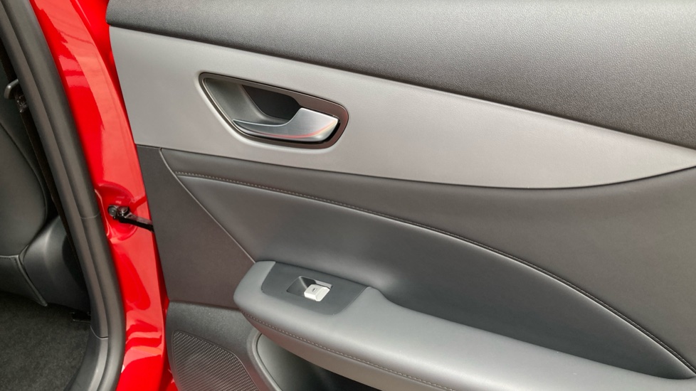 MG MGS5 170kW Trophy EV Long Range 64kWh 5dr Auto Electric Estate - Image 29