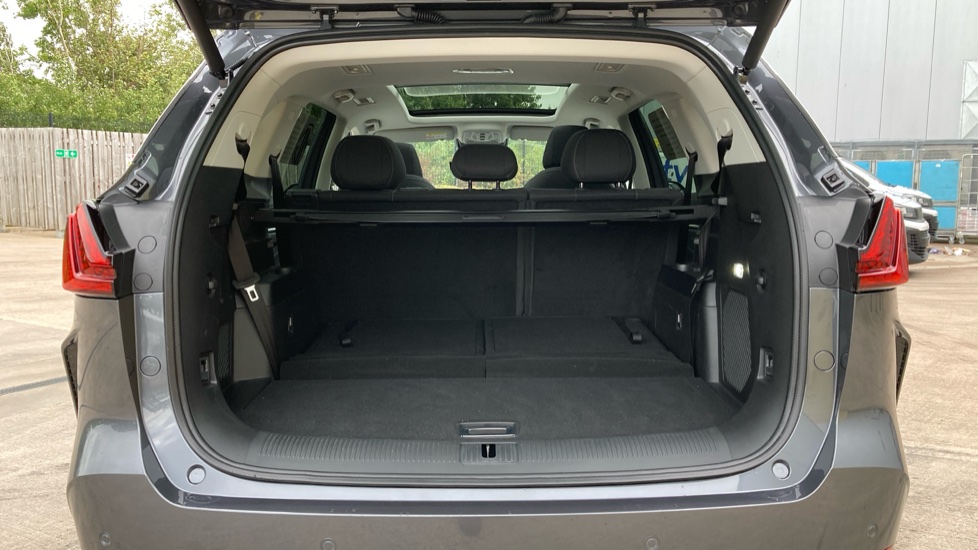 MG MGS9 1.5 T-GDI PHEV Comfort 5dr Auto Estate - Image 4