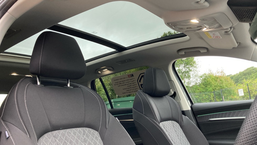 MG MGS9 1.5 T-GDI PHEV Comfort 5dr Auto Estate - Image 29