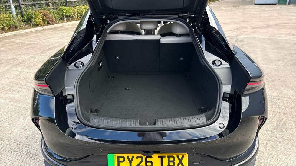 MG IM5 300kW Long Range 100kWh 5dr Auto Electric Hatchback - Image 4