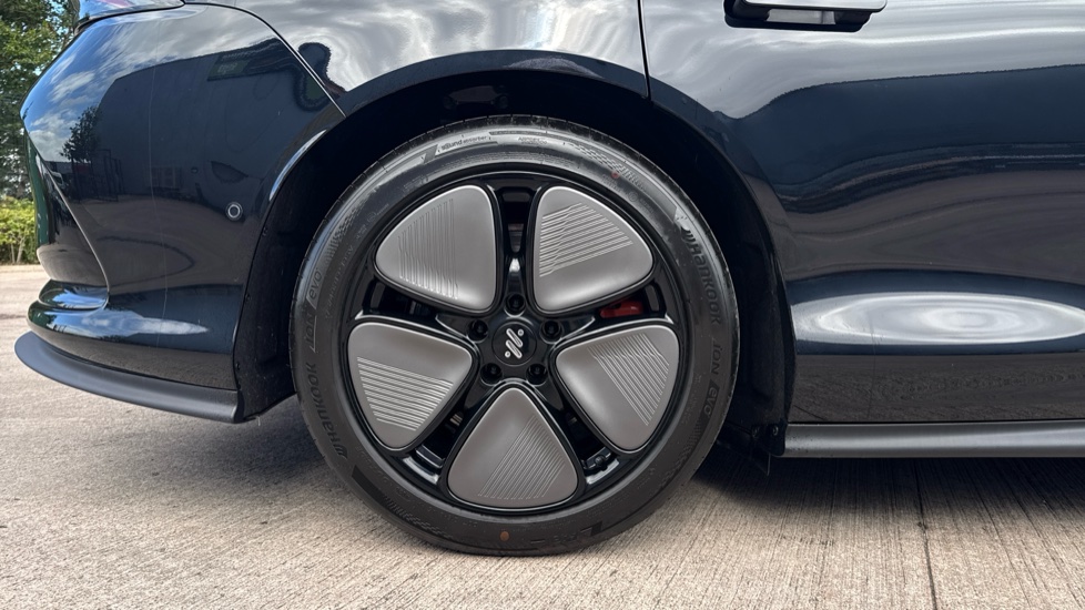 MG IM5 300kW Long Range 100kWh 5dr Auto Electric Hatchback - Image 7