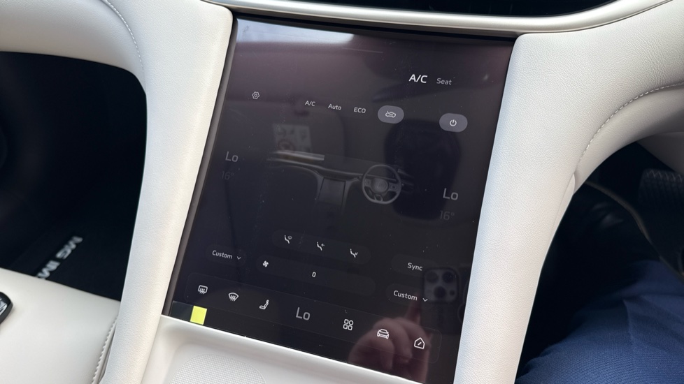 MG IM5 300kW Long Range 100kWh 5dr Auto Electric Hatchback - Image 24