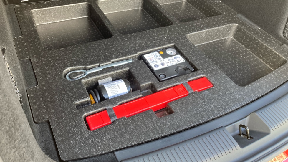 MG HS 1.5 T-GDI Trophy 5dr Petrol Hatchback - Image 37