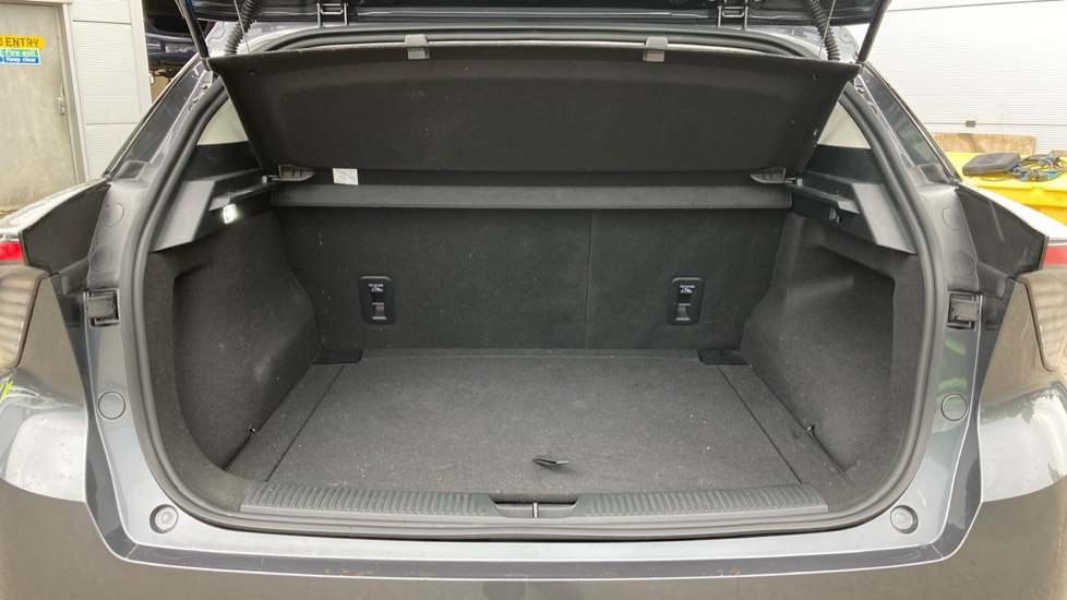 MG MG4 180kW Trophy EV Extended Range 77kWh 5dr Auto Electric Hatchback - Image 4