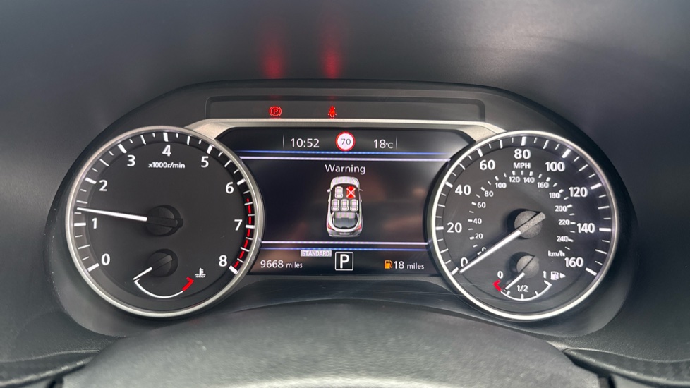Nissan Juke 1.0 DiG-T 114 N-Connecta 5dr DCT Petrol Hatchback - Image 18