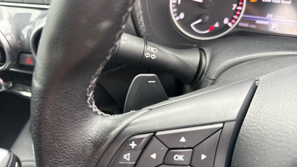 Nissan Juke 1.0 DiG-T 114 N-Connecta 5dr DCT Petrol Hatchback - Image 23