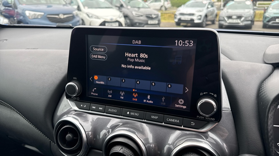 Nissan Juke 1.0 DiG-T 114 N-Connecta 5dr DCT Petrol Hatchback - Image 31