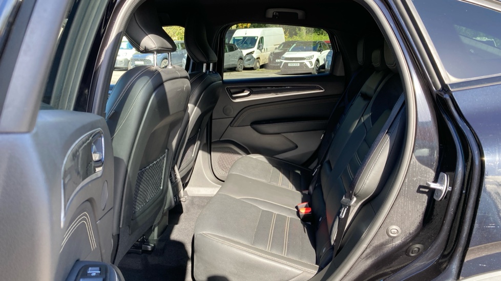 Renault Arkana 1.6 E-Tech hybrid 145 Engineered Bose Ed 5dr Auto Hybrid Estate - Image 16