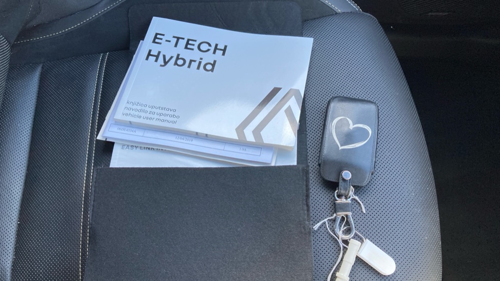 Renault Arkana 1.6 E-Tech hybrid 145 Engineered Bose Ed 5dr Auto Hybrid Estate - Image 19