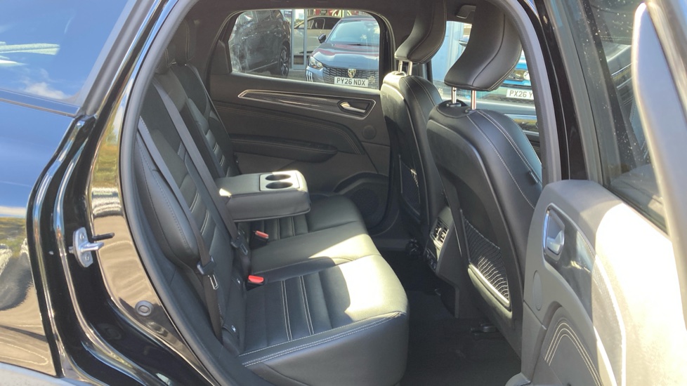 Renault Arkana 1.6 E-Tech hybrid 145 Engineered Bose Ed 5dr Auto Hybrid Estate - Image 33