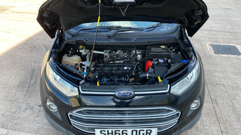 Ford EcoSport 1.5 Zetec 5dr Petrol Hatchback - Image 8