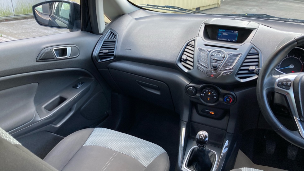 Ford EcoSport 1.5 Zetec 5dr Petrol Hatchback - Image 14