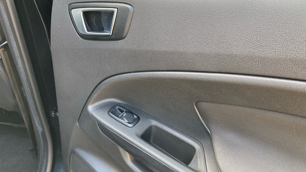Ford EcoSport 1.5 Zetec 5dr Petrol Hatchback - Image 28