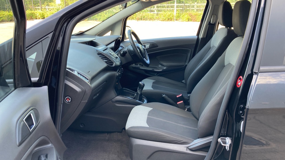 Ford EcoSport 1.5 Zetec 5dr Petrol Hatchback - Image 30