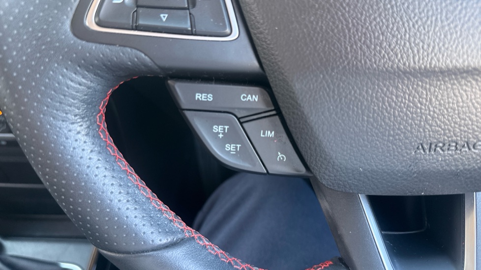 Ford EcoSport 1.0 EcoBoost 125 ST-Line 5dr Petrol Hatchback - Image 29