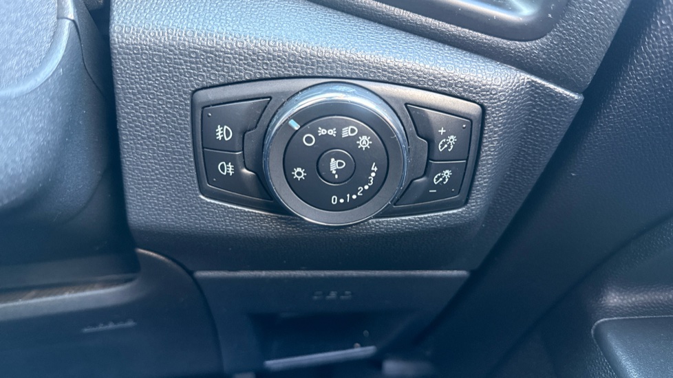 Ford EcoSport 1.0 EcoBoost 125 ST-Line 5dr Petrol Hatchback - Image 30