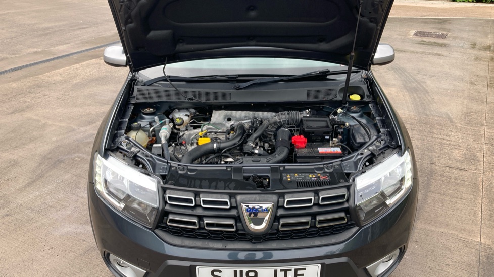 Dacia Sandero Stepway 0.9 TCe Essential 5dr Petrol Hatchback - Image 8