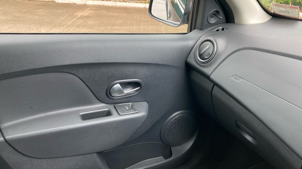 Dacia Sandero Stepway 0.9 TCe Essential 5dr Petrol Hatchback - Image 25