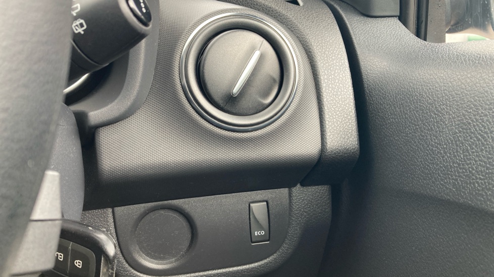 Dacia Sandero Stepway 0.9 TCe Essential 5dr Petrol Hatchback - Image 26