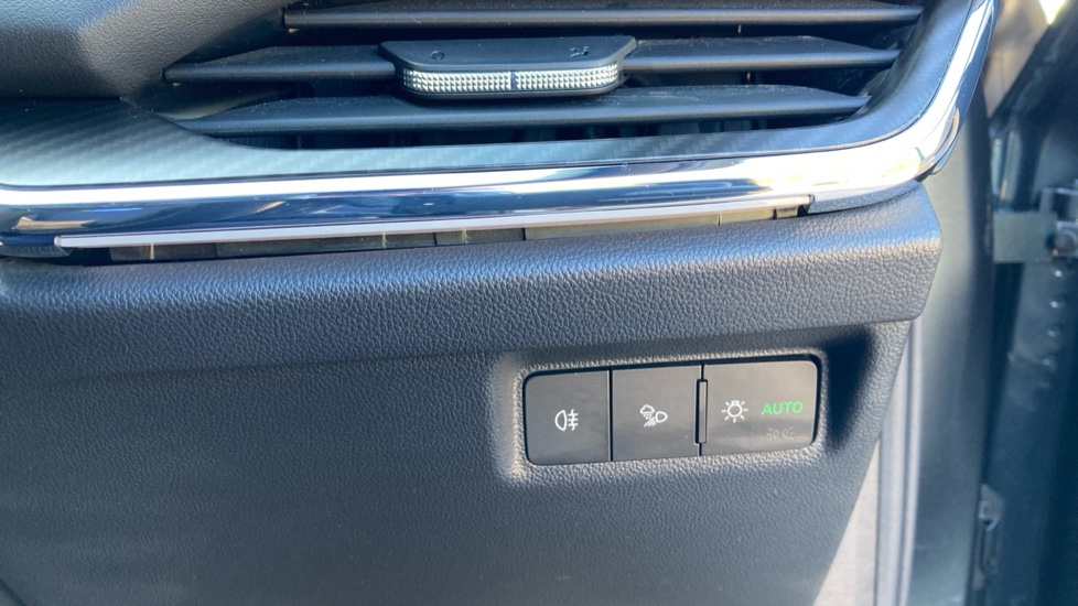 Skoda Enyaq 150kW 80 Sportline 82kWh 5dr Auto Electric Estate - Image 29