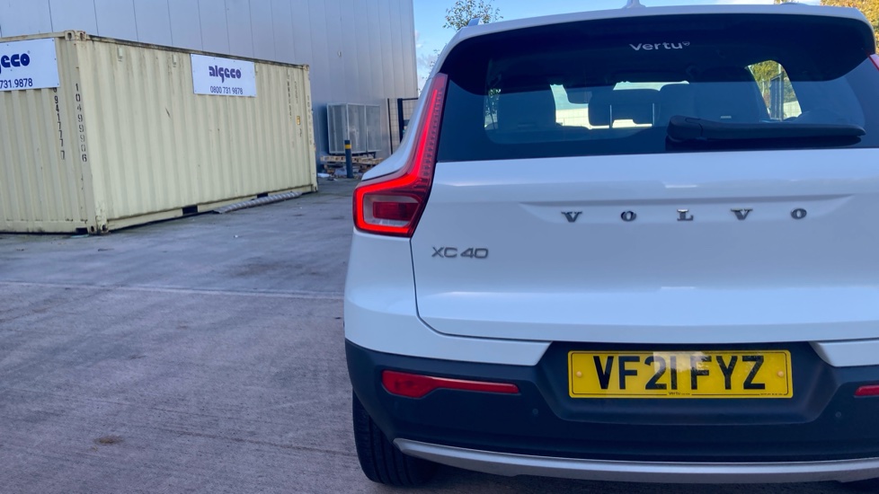 Volvo XC40 1.5 T3 [163] Inscription 5dr Geartronic Petrol Estate - Image 38
