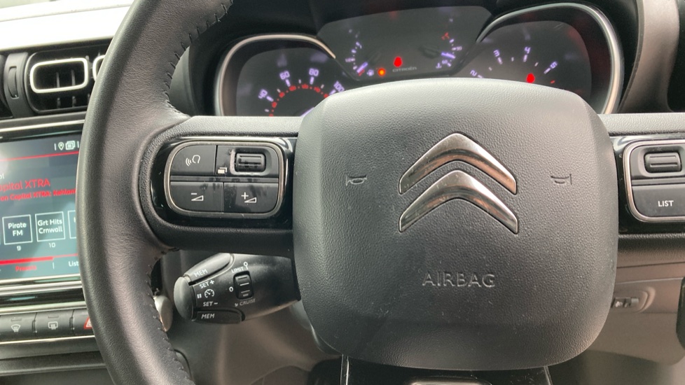 Citroen C3 Aircross 1.2 PureTech 110 Shine 5dr Petrol Hatchback - Image 21