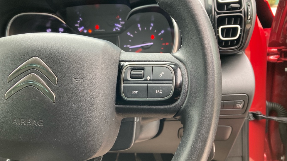 Citroen C3 Aircross 1.2 PureTech 110 Shine 5dr Petrol Hatchback - Image 22