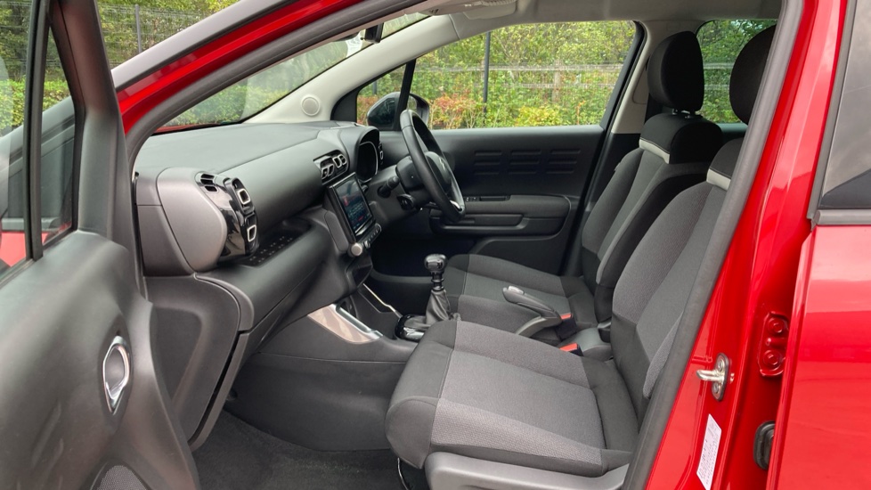 Citroen C3 Aircross 1.2 PureTech 110 Shine 5dr Petrol Hatchback - Image 33