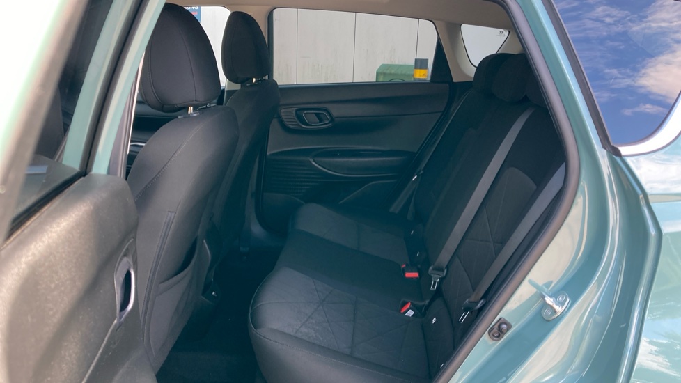 Hyundai BAYON 1.0 TGDi 48V MHEV Premium 5dr DCT Petrol Hatchback - Image 16