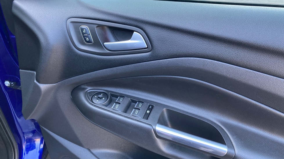 Ford Kuga 1.5 TDCi Titanium 5dr 2WD Diesel Estate - Image 28