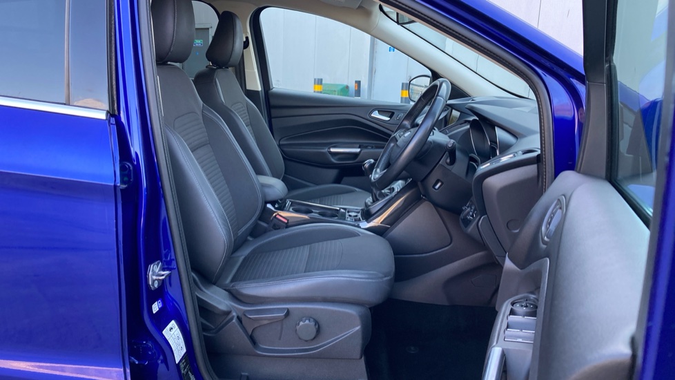 Ford Kuga 1.5 TDCi Titanium 5dr 2WD Diesel Estate - Image 30
