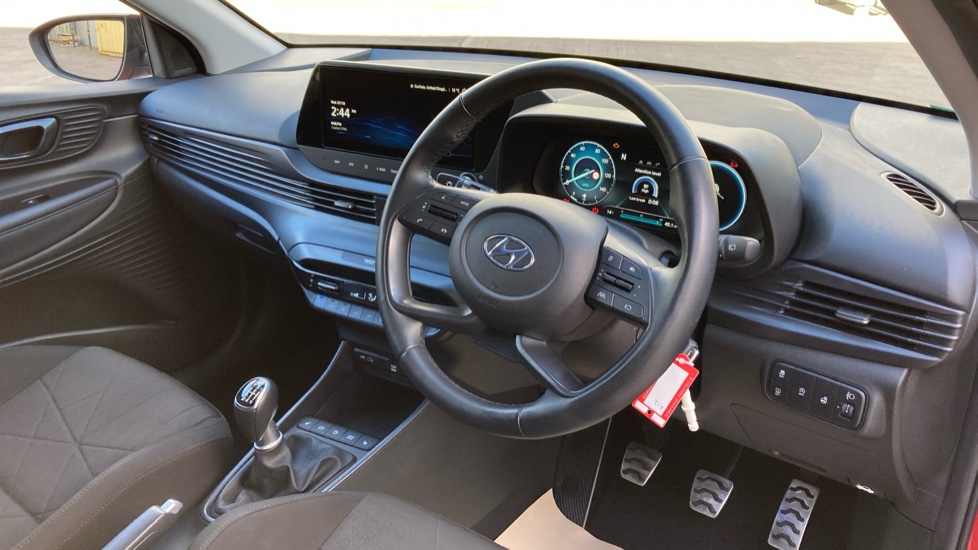 Hyundai BAYON 1.0 TGDi 48V MHEV Premium 5dr Petrol Hatchback - Image 11