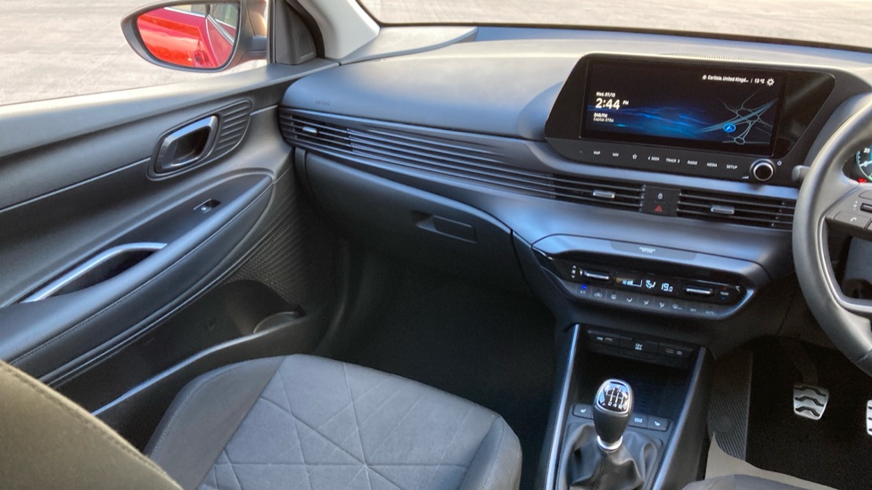 Hyundai BAYON 1.0 TGDi 48V MHEV Premium 5dr Petrol Hatchback - Image 14