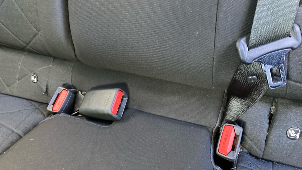 Hyundai BAYON 1.0 TGDi 48V MHEV Premium 5dr Petrol Hatchback - Image 17