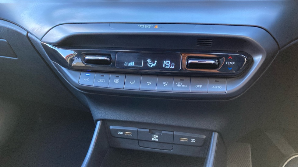 Hyundai BAYON 1.0 TGDi 48V MHEV Premium 5dr Petrol Hatchback - Image 19