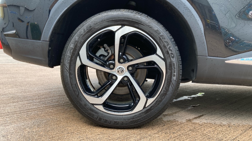 MG HS 1.5 T-GDI Trophy 5dr DCT Petrol Hatchback - Image 7