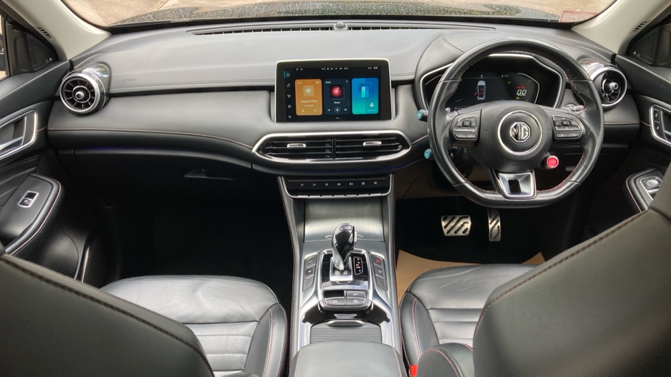 MG HS 1.5 T-GDI Trophy 5dr DCT Petrol Hatchback - Image 10