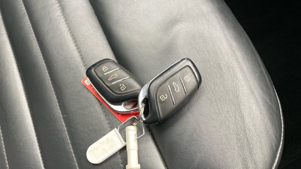 MG HS 1.5 T-GDI Trophy 5dr DCT Petrol Hatchback - Image 20