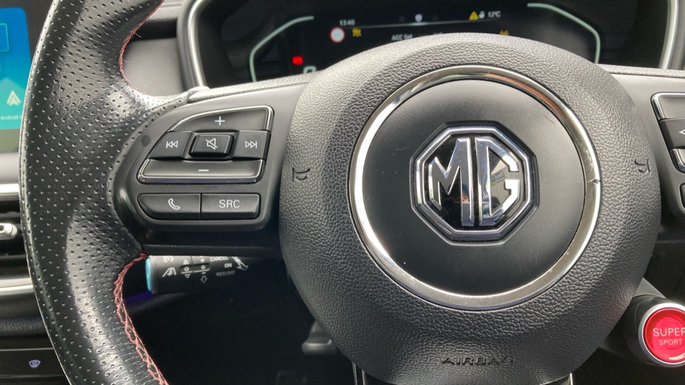 MG HS 1.5 T-GDI Trophy 5dr DCT Petrol Hatchback - Image 21