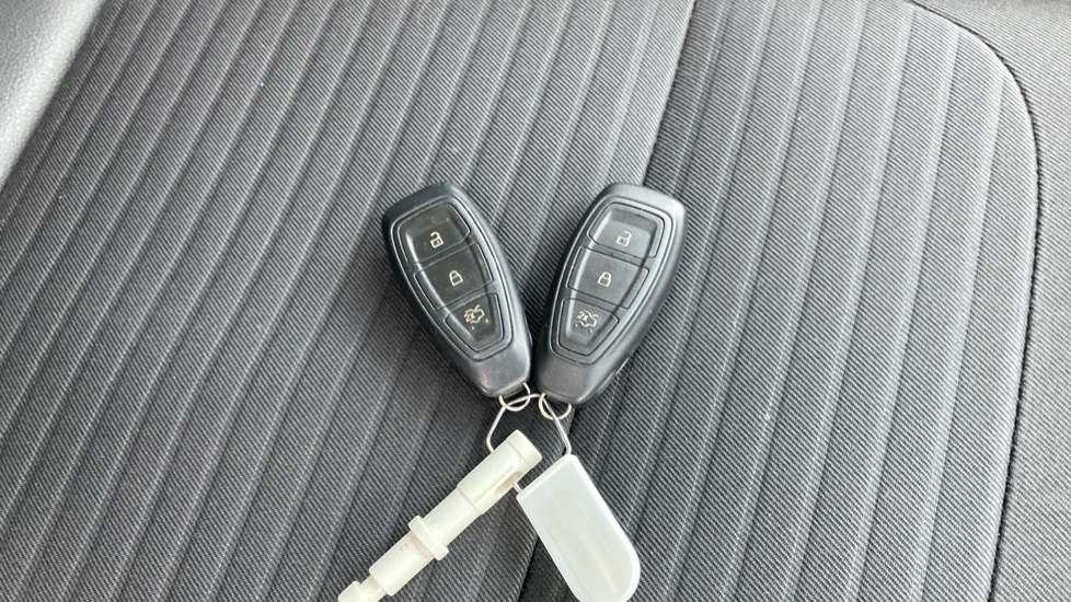 Ford Kuga 1.5 TDCi Titanium 5dr 2WD Diesel Estate - Image 20