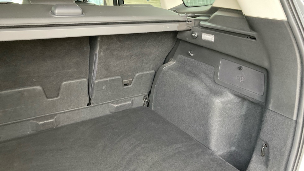 Ford Kuga 1.5 TDCi Titanium 5dr 2WD Diesel Estate - Image 31